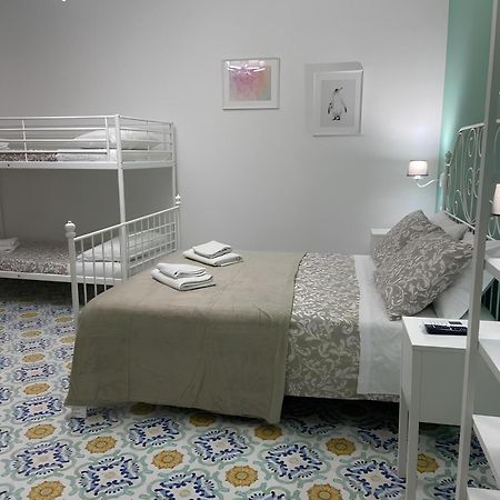 Luna Rossa Apartment Νάπολη Εξωτερικό φωτογραφία