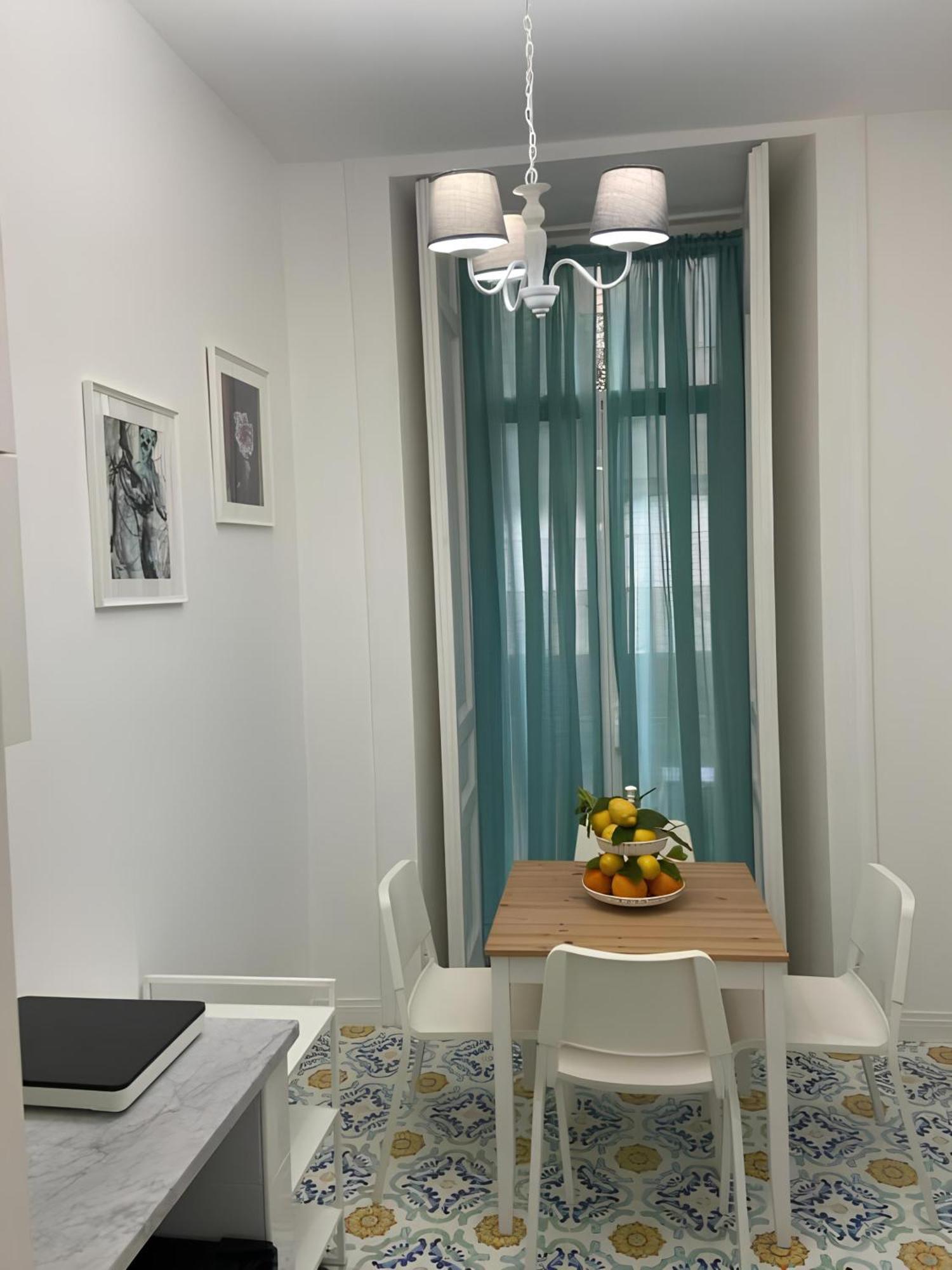 Luna Rossa Apartment Νάπολη Εξωτερικό φωτογραφία