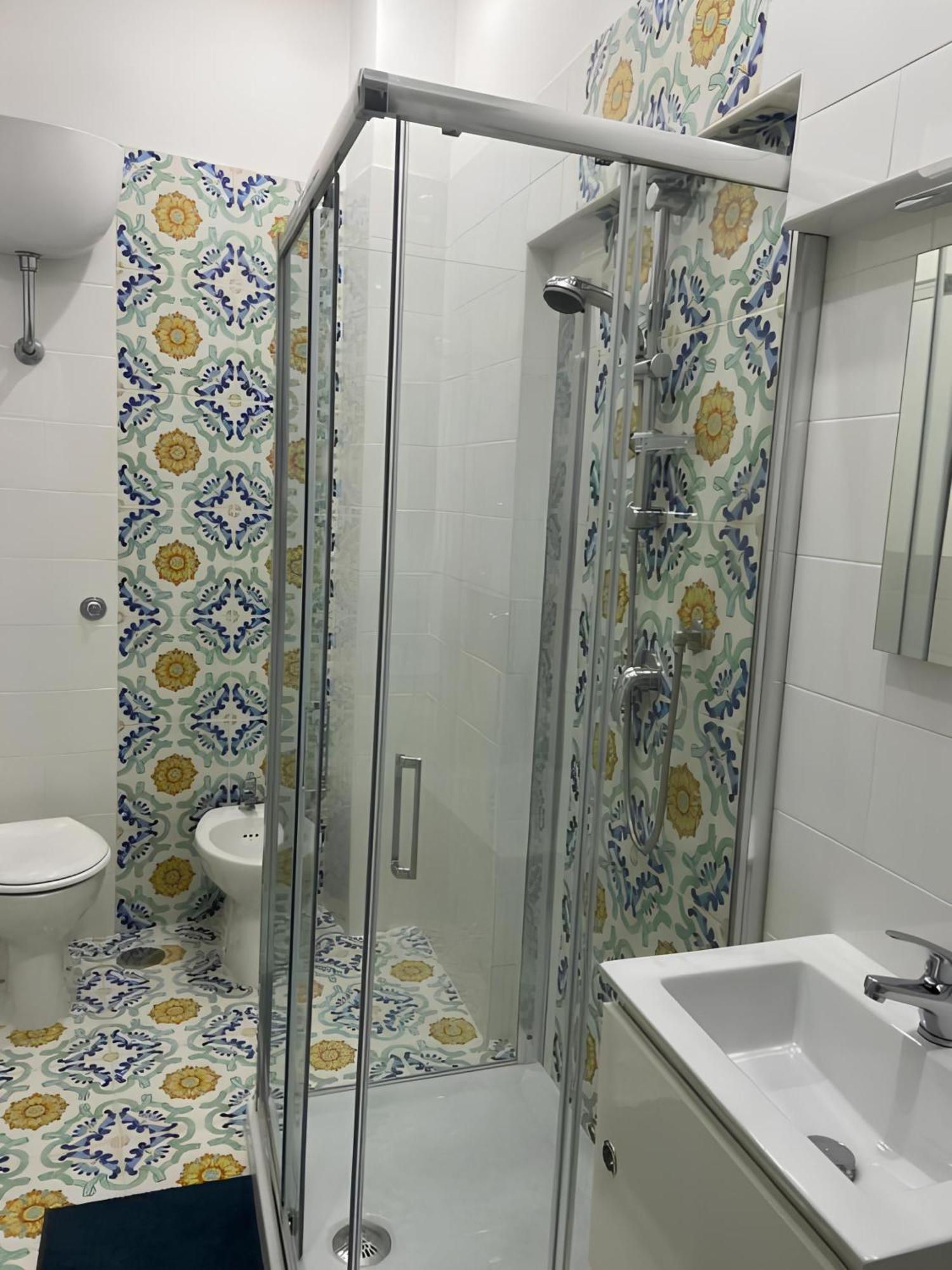 Luna Rossa Apartment Νάπολη Εξωτερικό φωτογραφία