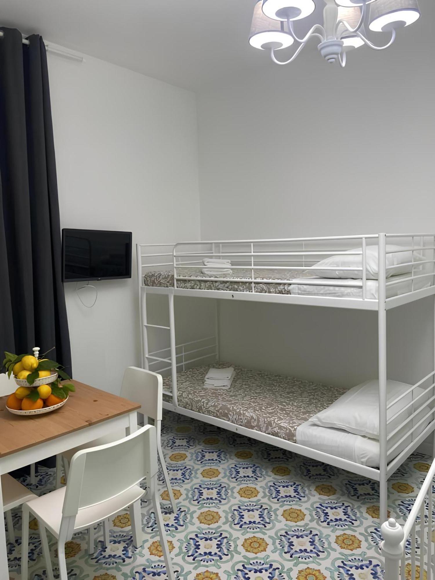 Luna Rossa Apartment Νάπολη Εξωτερικό φωτογραφία