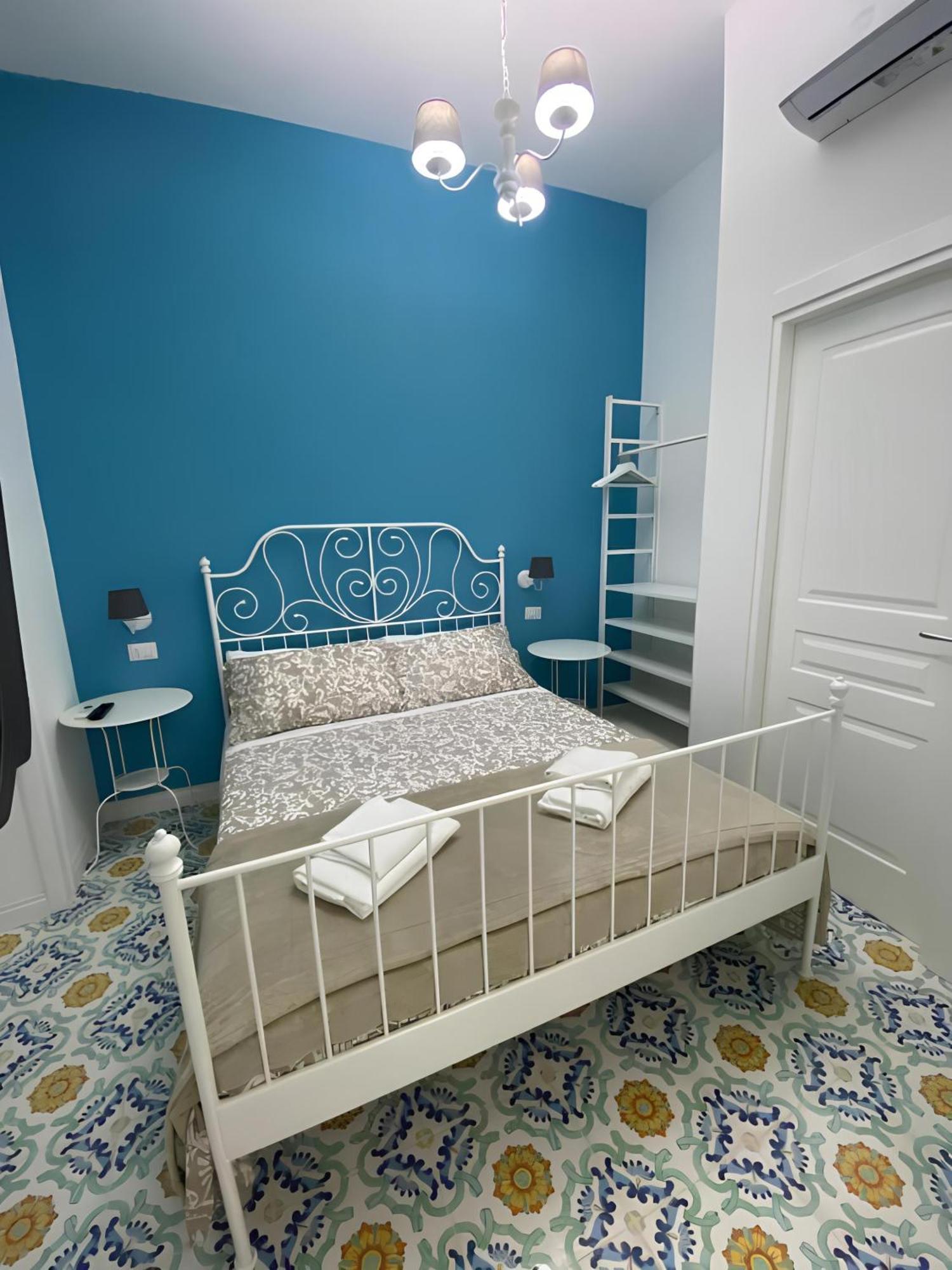 Luna Rossa Apartment Νάπολη Εξωτερικό φωτογραφία
