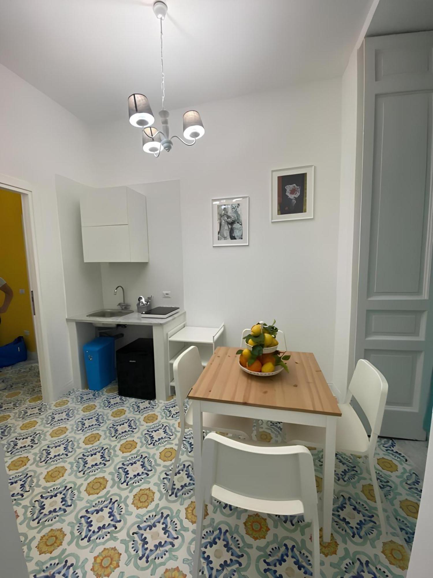 Luna Rossa Apartment Νάπολη Εξωτερικό φωτογραφία
