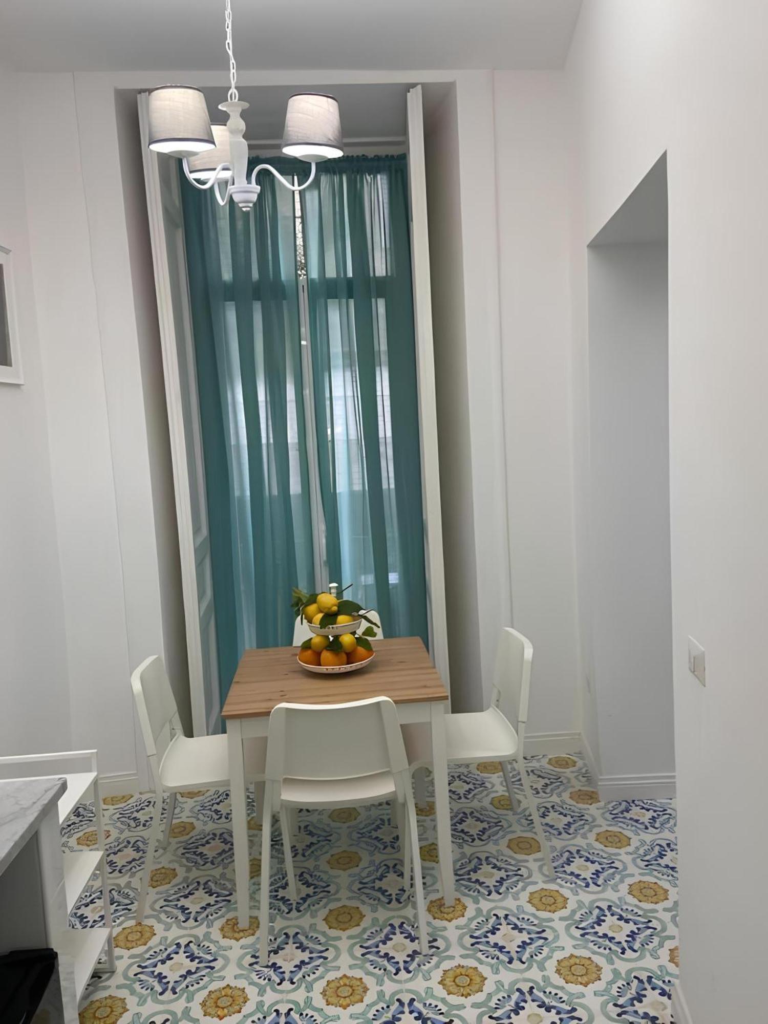 Luna Rossa Apartment Νάπολη Εξωτερικό φωτογραφία
